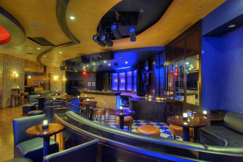 Harrah Reno bar